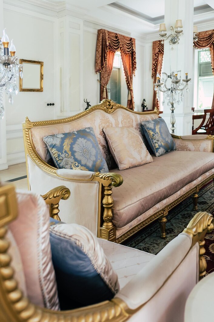 detail-image-pillows-antique-luxury-sofa-living-room-interior-design-decoration_1605567-2920