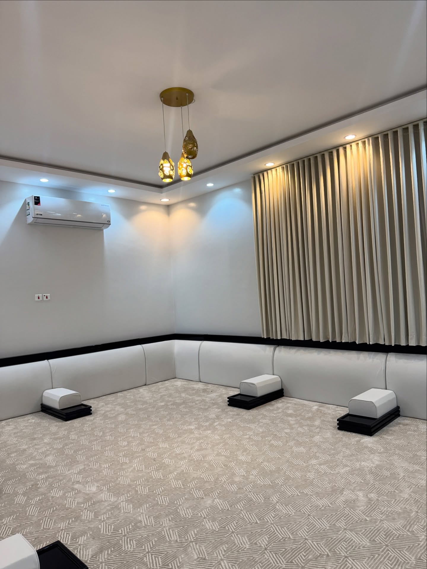 alamalwesalfurniture_DN-7D7MiPUf_4