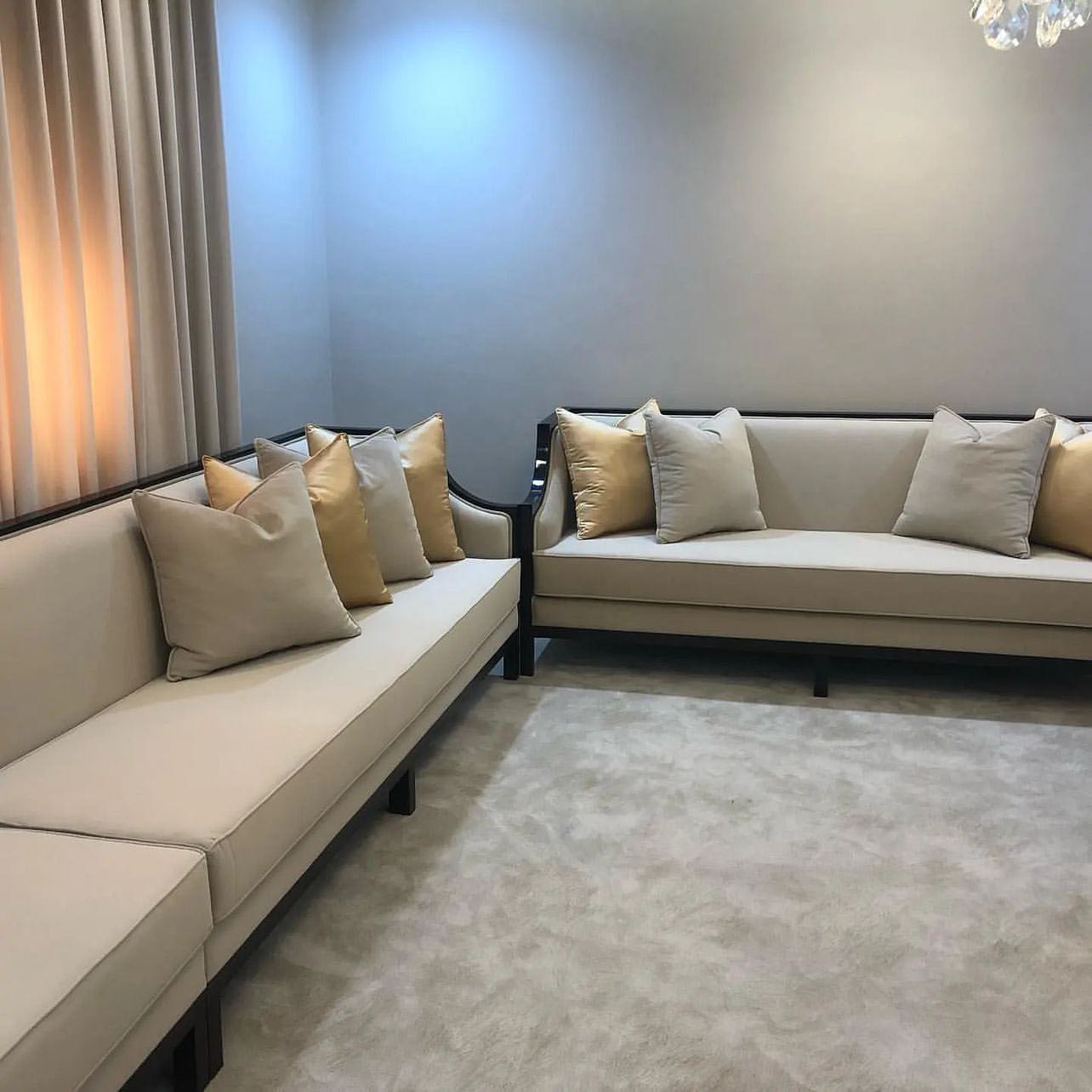 kuwait_sofa_Cq3WORdtyon_4